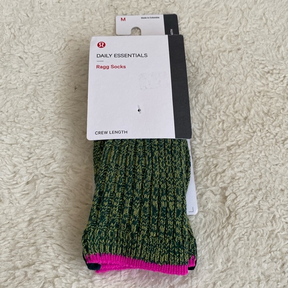 lululemon athletica Accessories - ❤️ Lululemon Essentials Ragg Socks Size Medium NWT